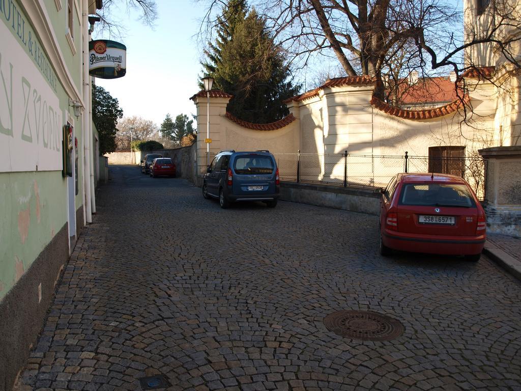 Hotel U Zvonu Кутна Гора Екстер'єр фото