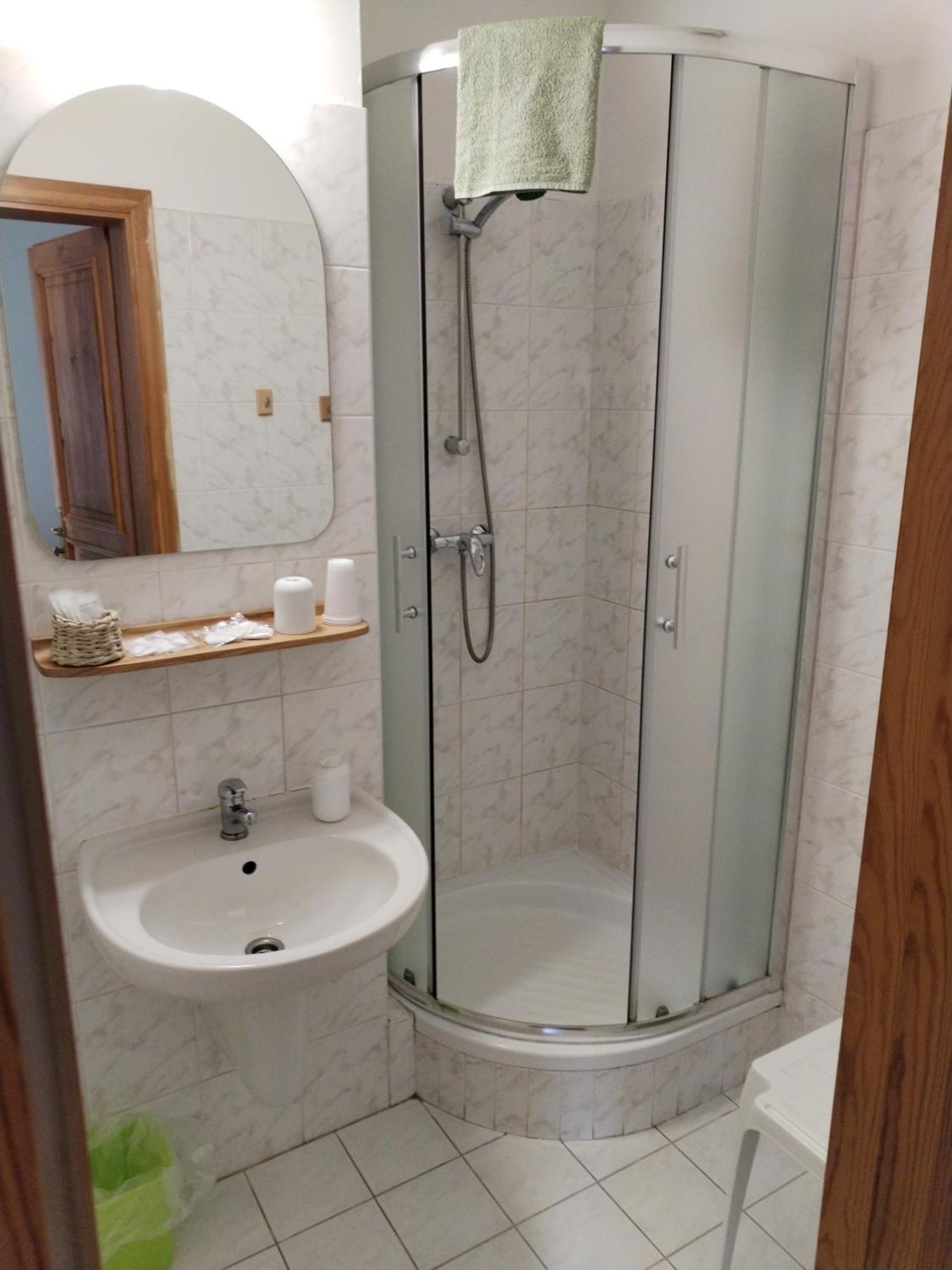 Hotel U Zvonu Кутна Гора Екстер'єр фото