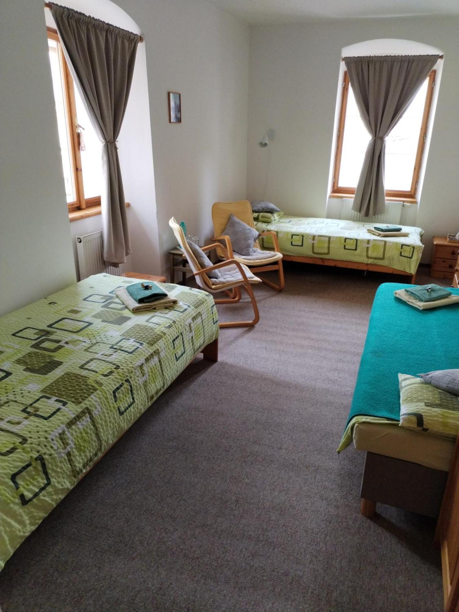 Hotel U Zvonu Кутна Гора Екстер'єр фото